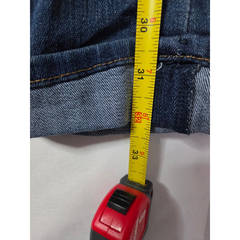 Signature by Levi Strauss Womens Mid-Rise Capri Jeans - Picture 8 of 11